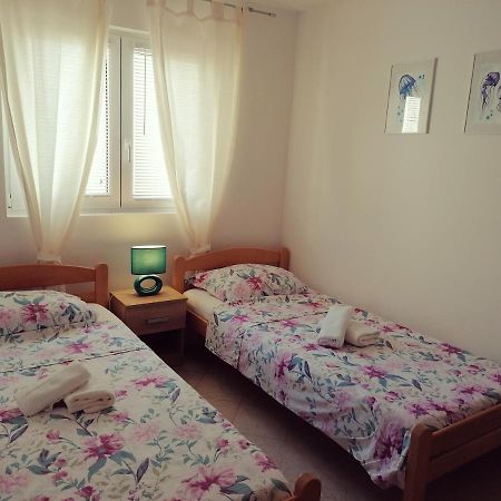 Apartment Vesna Vir Extérieur photo