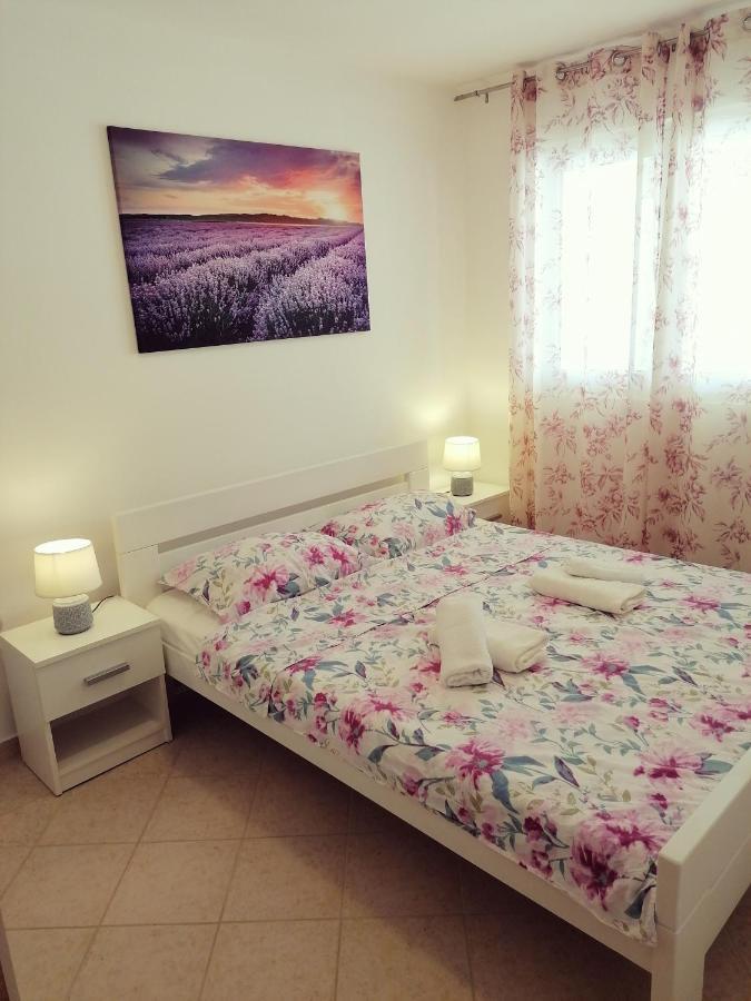 Apartment Vesna Vir Extérieur photo